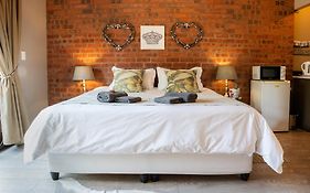 Klip En Kristal Guest House